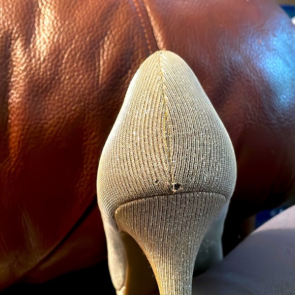 Great Wedding or Special Occasion shoes.  Kelly & Katie brand size 7.5 W. - Picture 11 of 11